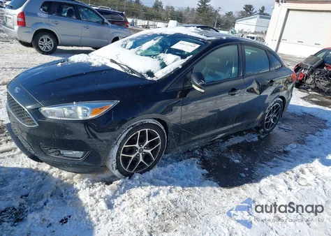 2015 Ford Focus Se z USA, uszkodzony, nr VIN 1FADP3FE8FL377903